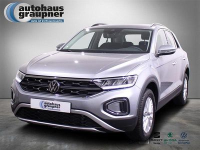 Gebraucht VW T-Roc Life 116 PS (85 kW) 2025 Pyrit silber SUV