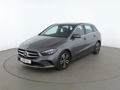 Gebraucht Mercedes B200 Progressive 163 PS (119 kW) 2022 Grau Kleinwagen