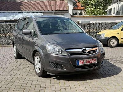 Second-hand Opel Zafira 125 CP (91 kW) 2012 Gri Monovolum