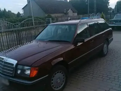 Gebraucht Mercedes 300 150 PS (110 kW) 1985 Kombi