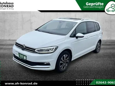 Gebraucht VW Touran Comfortline 150 PS (110 kW) 2023 Weiß Van / Kleinbus