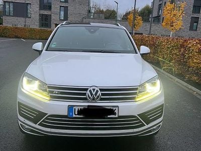 Schwarz Gebraucht 2015 VW Touareg Exclusive SUV | 17.499 € (Superpreis)