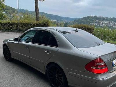 Mercedes E280