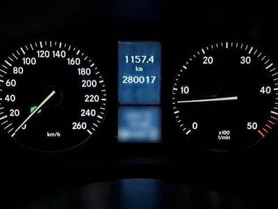 Gebraucht Mercedes C320 Avantgarde 224 PS (164 kW) 2006 Braun Limousine