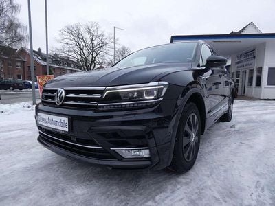 Deep black perleffekt Gebraucht 2017 VW Tiguan Highline SUV | 20.990 € (Fairer Preis)