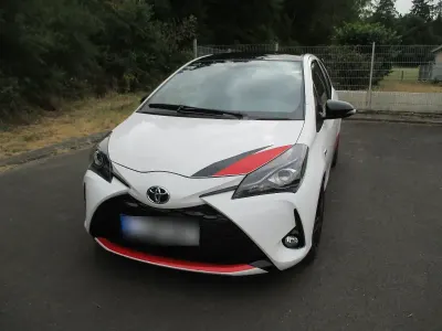 Gebraucht Toyota Yaris 212 PS (155 kW) 2017 Weiß Kleinwagen