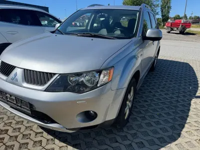 Gebraucht Mitsubishi Outlander Inform 170 PS (125 kW) 2010 Silber SUV