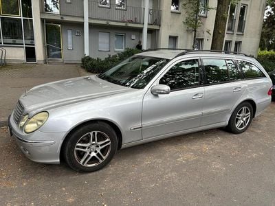 Mercedes E220