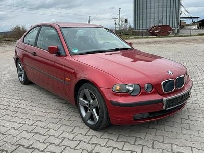Gebraucht BMW 318 143 PS (105 kW) 2002 Rot Coupé