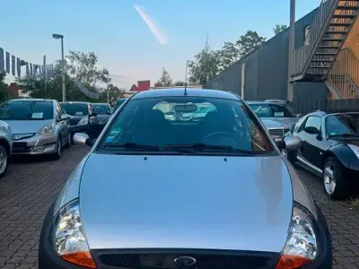 Gebraucht Ford Ka Basis 60 PS (44 kW) 2003 Gold Kleinwagen