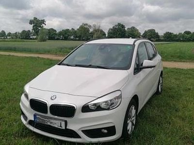 Gebraucht BMW 216 Active Tourer 116 PS (85 kW) 2015 Weiß Van / Kleinbus