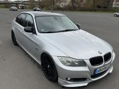 Gebraucht BMW 318 M Sport 143 PS (105 kW) 2011 Silber Limousine