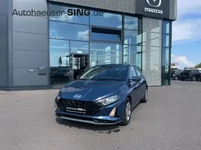 Neu Hyundai i20 90 PS (66 kW) 2026 Blau Kleinwagen