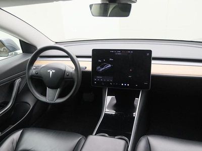 Grau Gebraucht 2020 Tesla Model 3 Standard Range Limousine | 16.700 € (Fairer Preis)