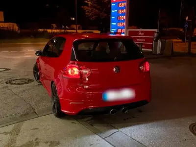Gebraucht VW Golf V GTI 200 PS (147 kW) 2006 Rot Kleinwagen