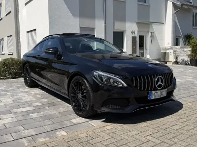 Gebraucht Mercedes C180 AMG 156 PS (114 kW) 2016 Schwarz Coupé