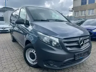 Second-hand Mercedes Vito 102 CP (75 kW) 2020 Gri Van