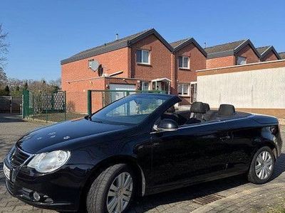 Gebraucht VW Eos 122 PS (89 kW) 2008 Schwarz Cabrio