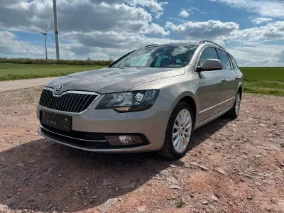 Gebraucht Skoda Superb 170 PS (125 kW) 2015 Silber Kombi