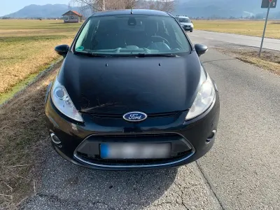 Gebraucht Ford Fiesta 90 PS (66 kW) 2009 Schwarz Kleinwagen