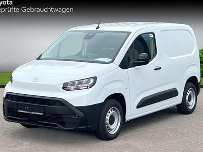 Ice white Gebraucht 2024 Toyota Proace City City Van / Kleinbus | 24.500 € (Etwas zu teuer)