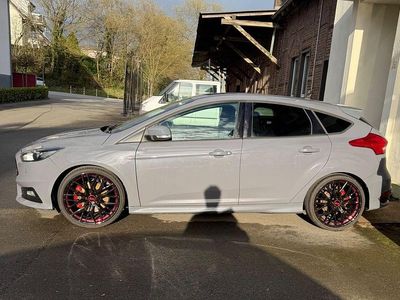 Second-hand Ford Focus Sport 250 CP (183 kW) 2018 Gri Berlinǎ