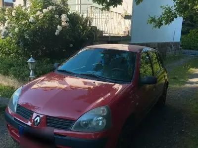 Gebraucht Renault Clio II 75 PS (55 kW) 2004 Rot Kleinwagen