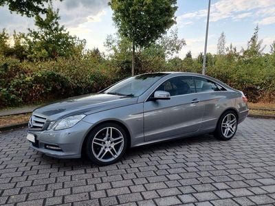 Mercedes E200