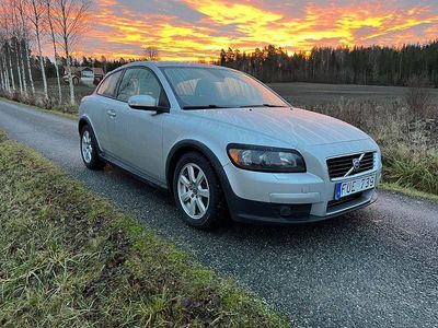Silber Gebraucht 2007 Volvo C30 Momentum Kleinwagen | 9.900 € (Etwas zu teuer)