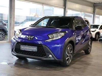 Juniper blue metallic/ night sky black Gebraucht 2023 Toyota Aygo X Basis SUV | 18.649 € (Etwas zu teuer)