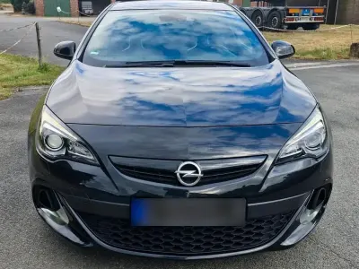 Gebraucht Opel Astra GTC OPC 280 PS (205 kW) 2013 Schwarz Limousine