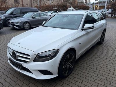 Weiß Gebraucht 2020 Mercedes C300e Avantgarde Kombi | 19.900 € (Guter Preis)