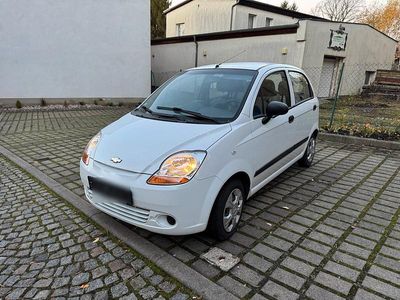 Gebraucht Chevrolet Matiz 60 PS (44 kW) 2009 Weiß Kleinwagen