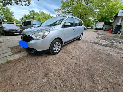 Używany Dacia Lodgy Lauréate 83 KM (61 kW) 2012 Szary Minivan