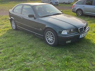 Gebraucht BMW 323 Sport Line 170 PS (125 kW) 1999 Grün Limousine