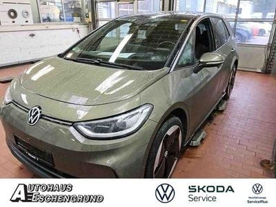 Gebraucht VW ID.3 IQ Drive 149 kW (203 PS) 2023 Dark olivine green metallic Kleinwagen