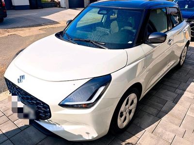 Gebraucht Suzuki Swift Comfort 83 PS (61 kW) 2025 Weiß Kleinwagen