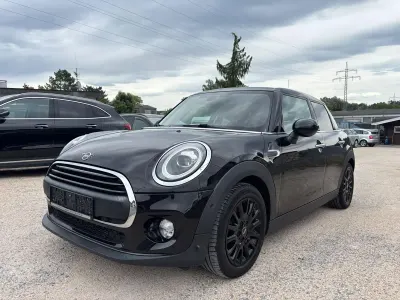 Gebraucht Mini ONE 102 PS (75 kW) 2019 Midnight black Kleinwagen