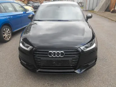 Używany Audi A1 Sportback S-Line 125 KM (91 kW) 2016 Czarny Hatchback