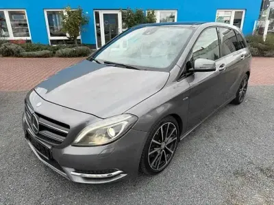 Używany Mercedes B200