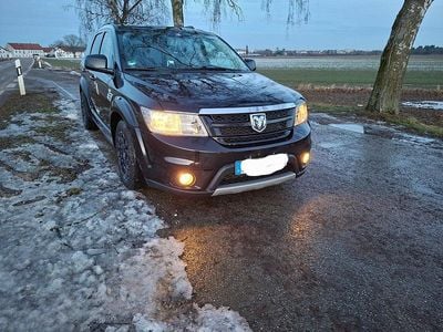 Schwarz Gebraucht 2012 Fiat Freemont SUV | 12.800 €