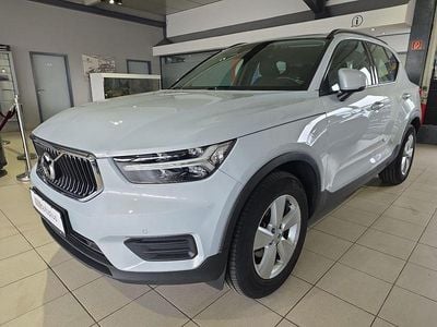 Second-hand Volvo XC40 Momentum 129 CP (94 kW) 2022 Argintiu SUV