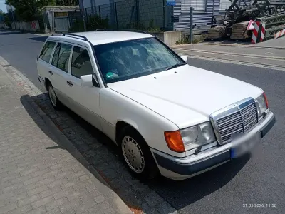 Gebraucht Mercedes 300 220 PS (161 kW) 1991 Weiß Kombi