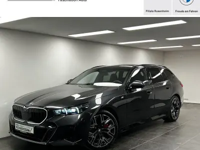 Gebraucht BMW 540 M Sport 303 PS (222 kW) 2025 Sophistograu brillanteffekt Kombi