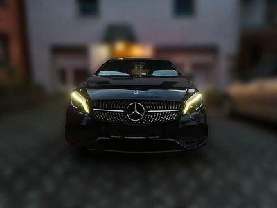 Begagnad Mercedes A220 AMG line 184 HK (135 kW) 2017 Blå Sedan