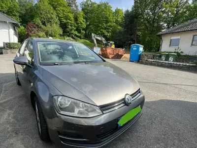Gebraucht VW Golf VII 105 PS (77 kW) 2013 Schwarz Limousine