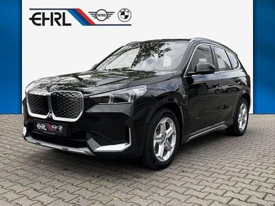 Schwarz Neu 2025 BMW iX1 xLine SUV | 47.940 € (Superpreis)