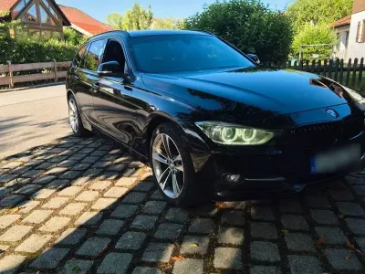 Gebraucht BMW 320 Sport Line 184 PS (135 kW) 2013 Schwarz Kombi