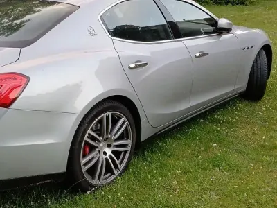 Gebraucht Maserati Ghibli 349 PS (256 kW) 2016 Silber Limousine