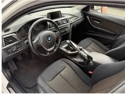 Gebraucht BMW 318 Luxury Line 143 PS (105 kW) 2013 Weiß Kombi